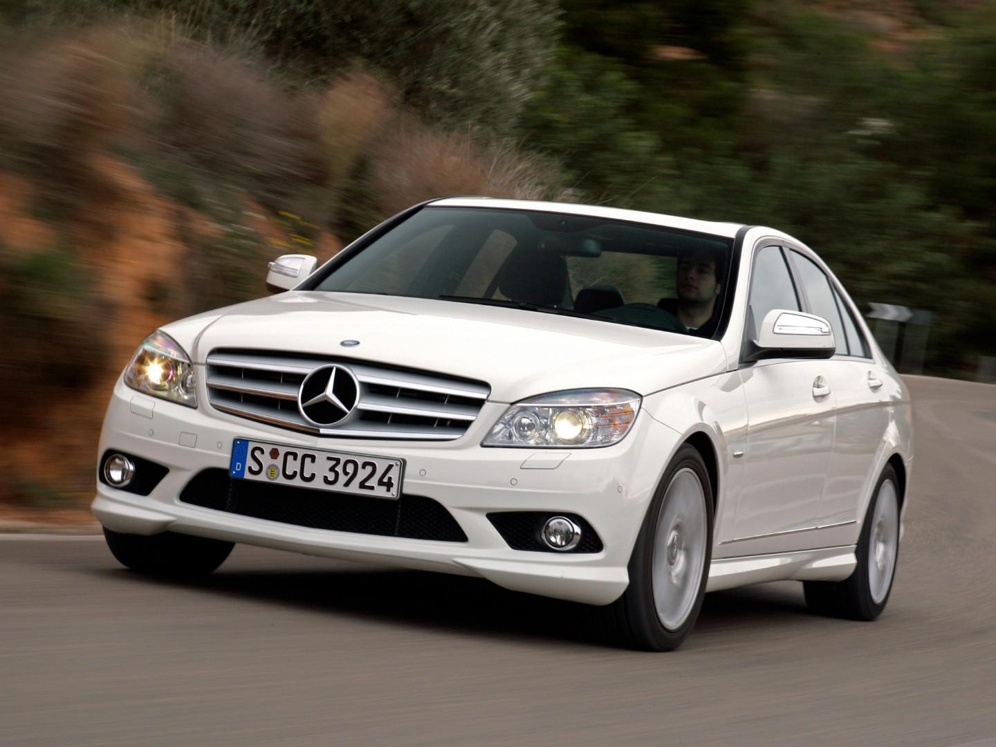 Mercedes-Benz W204